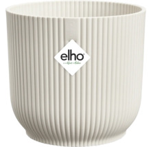 Witte plantenpot met verticaal ribbelpatroon en Elho logo