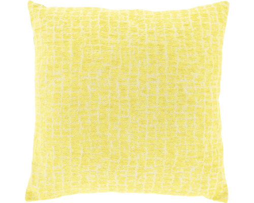 Vierkant sierkussen in het geel met een gestructureerd oppervlak en rasterpatroon.