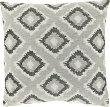 Vierkant sierkussen met geweven ruitpatroon.