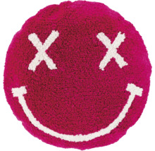 Rond roze badmat met wit smiley-motief, kruisen als ogen en een lachende mond.