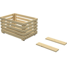 Houten krat van lichte latten met twee extra houten planken.