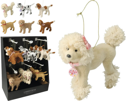 Kerstboomversiering van pluche in de vorm van verschillende honden waaronder een poedel met naamplaatje en strik.
