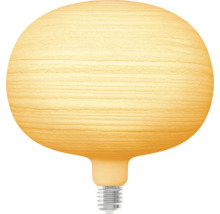 Calex led-lamp met E27-fitting, grote ovale vorm en gestructureerd oppervlak met horizontale lijnen.