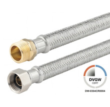 Flexibele aansluitslang van roestvrij staal met DVGW-certificering, een aansluiting met buitendraad van messing en een aansluiting met wartelmoer.