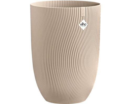 Hoge ronde bloempot in beige van kunststof met een golvende oppervlaktestructuur en Elho Logo.