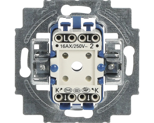 Inbouw schakelaarinzet met metalen draagring, 16 Ampère 250 Volt, voorzien van keurmerken ÖVE, CCC en NF.