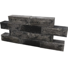 Gestructureerde steenstrips van beton met natuursteenlook in Z-vorm voor wandbekleding.