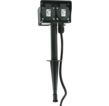 Tuinstekkerdoos met twee stopcontacten, beschermkleppen, grondpen en zwarte kabel, beschermingsgraad IP 44.