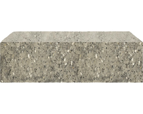 Betonnen opsluitband met vellingkant en zichtbaar aggregaat voor tuin en paden.