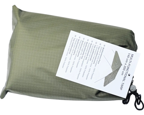 Multifunctioneel dekzeil van ripstop-polyester in olijfgroen, verpakt in een zak met trekkoord, afmetingen 140 bij 200 centimeter.