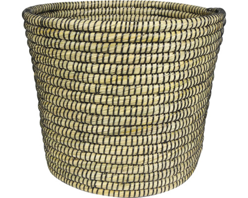 Ronde gevlochten mand van natuurlijke vezels met donkere binding, geschikt als decoratieve opbergmand of plantenpot.