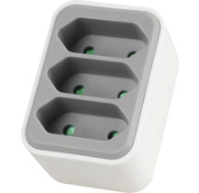 Drievoudige stopcontactadapter voor Eurostekkers van kunststof in wit en grijs.