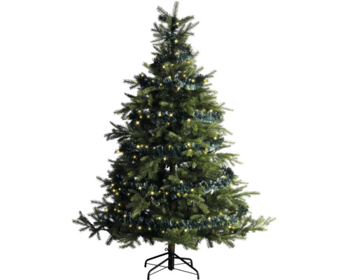 Kunstkerstboom met warmwitte LED-verlichting, groene slinger en zwarte metalen standaard.