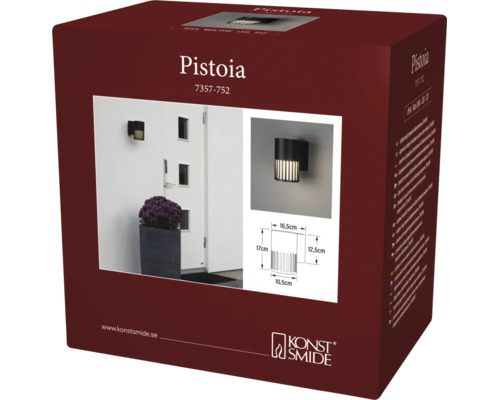 Konstsmide Pistoia buitenwandlamp in zwart, afmetingen 17 centimeter bij 16,5 centimeter, verpakking met toepassingsvoorbeeld.