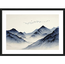 Ingelijste wanddecoratie met blauw berglandschap in aquarelstijl en vliegende vogels.