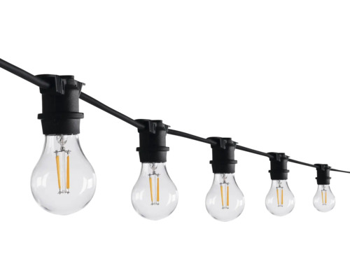 LED lichtsnoer voor buiten met meerdere gloeilampen aan een zwarte kabel.