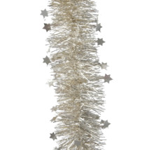 Zilveren kerstslinger van lametta met kleine sterren voor kerstdecoratie.