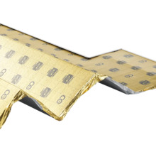 Ondervloer met geïntegreerd dampscherm, goudkleurige folie met snijlijnen voor installatie onder vloerbedekking.