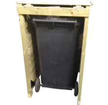 Houten afvalcontainer ombouw met een zwarte kliko op wielen.