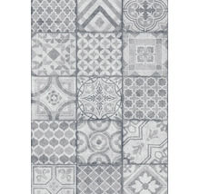Behang met tegellook in patchworkstijl, vintage look met geometrische en florale patronen.