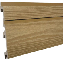 Gevelpaneel in houtlook met fijne houtnerfstructuur en tand-en-groefverbinding voor wandbekleding.