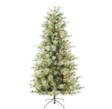 Kunstkerstboom met ledverlichting, dennenappels en zwarte metalen standaard.