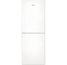 Witte Amica koel-vriescombinatie met twee deuren en verticale handgrepen.