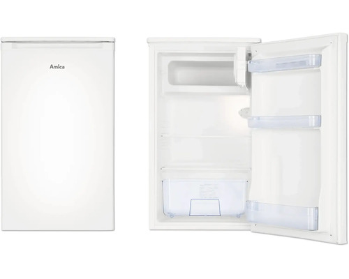 Witte Amica koelkast, compact model, aanzicht gesloten en geopend met binnenvakken, leggers en groentelade.