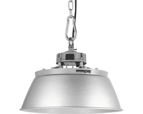 LED High Bay lamp met metalen kap en kettingophanging voor industriële hallen.