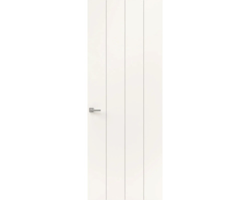 Witte binnendeur met verticale groeven en een zilverkleurige deurklink.
