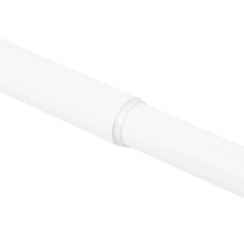 Detailopname van een witte led-lichtlijst met verbindingselement.