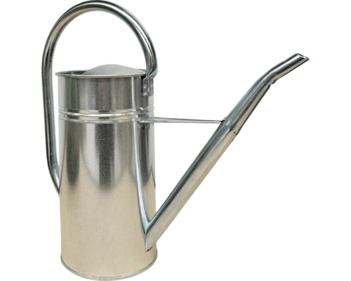 Metalen gieter met lange tuit en handvat.
