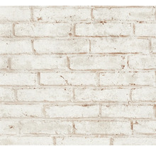Vliesbehang met baksteenmotief en rustieke structuur.