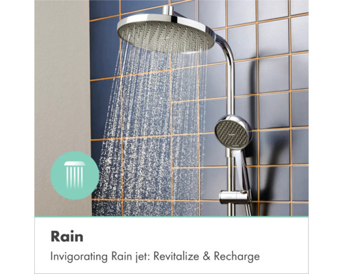 Hansgrohe douchesysteem van chroom met ronde regendouche en handdouche op getegelde wand, straalsoort Rain.