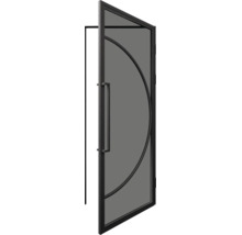 Draaideur met zwart metalen frame, glas, halfrond ontwerp en lange verticale handgreep.