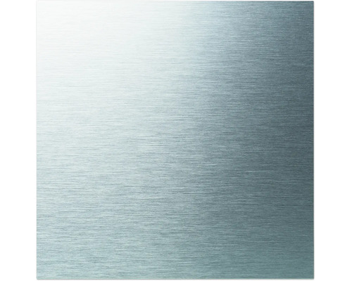 Geborsteld metalen oppervlak met horizontale textuur.