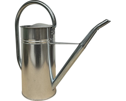 Verzinkte metalen gieter met lange tuit en grote handgreep.