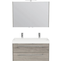 Badkamerset met tweedeurs spiegelkast, witte dubbele wastafel en onderkast met twee laden in grijs houtlook.