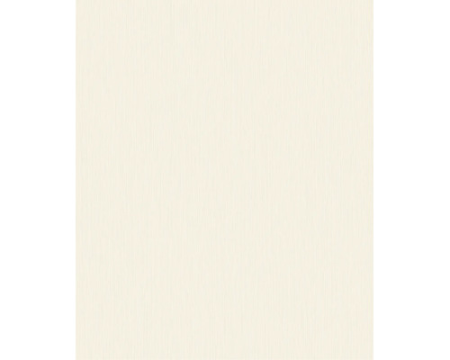 Crème behang met fijne verticale lijnstructuur.