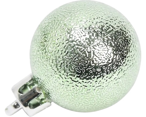 Lichtgroene kerstbal van kunststof met gestructureerd oppervlak.
