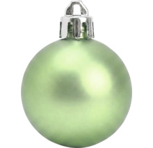 Lichtgroene matte kerstbal van glas met een zilverkleurig oogje.