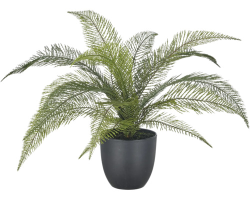 Kunstplant in zwarte pot met waaiervormige groene bladeren voor binnendecoratie.