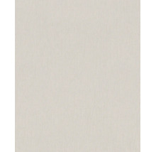 Lichtbeige vliesbehang met fijne structuur en subtiel verticaal patroon.