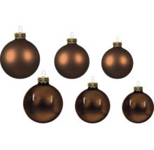 Zes kerstballen in bruin met mat en glanzend oppervlak.