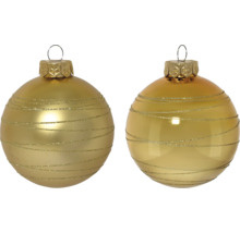 Twee goudkleurige glazen kerstballen met horizontale glitterstrepen, een matte en een glanzende.