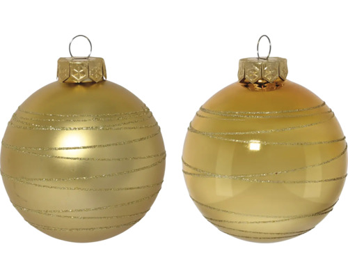 Twee goudkleurige glazen kerstballen met horizontale glitterstrepen, een matte en een glanzende.