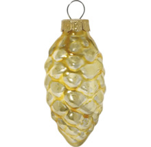 Goudkleurige kerstdecoratie in de vorm van een dennenappel van glas met ophanglus.