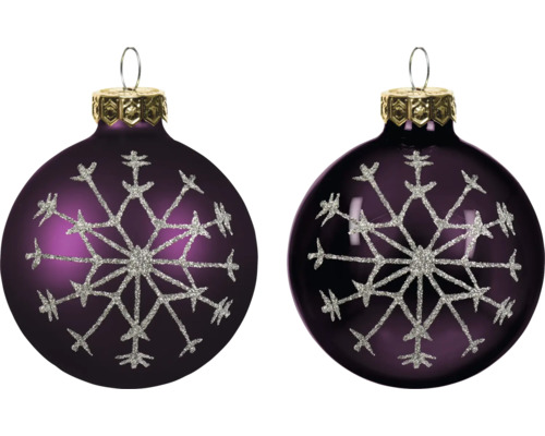 Twee paarse kerstballen met zilveren glitter sneeuwvlokkenpatroon, mat en glanzend, met goudkleurige ophanging.
