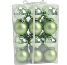 12 groene kerstballen in matte en glanzende uitvoering, verpakt in een transparante doos met lint.