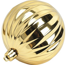 Gouden kerstbal met glanzende afwerking en reliëfpatroon.
